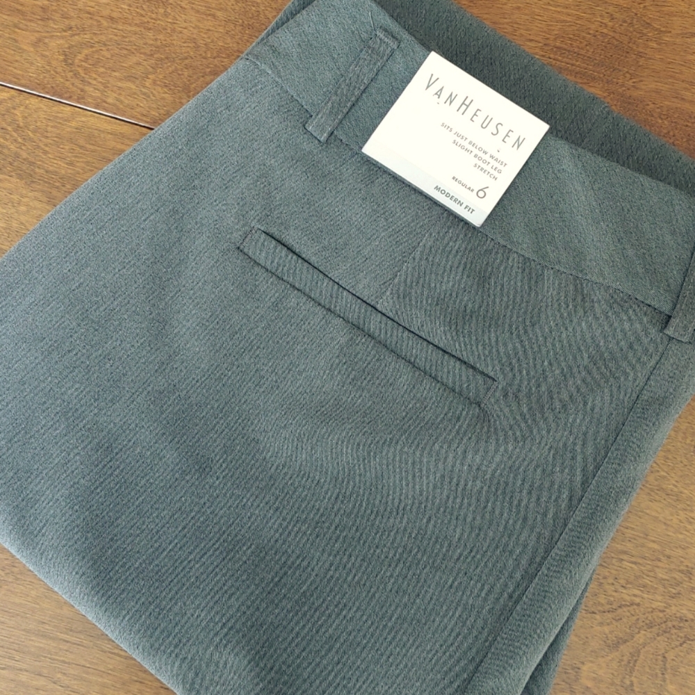 VanHeusen Gray Modern Fit Dress Pants Womens Sz 6